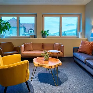Apartment Charmante Fuer 2 Personen In Zentrumsnaehe X Privater Parkplatz X Hochwertige Coworking-arbeitsplaetze Im Haus 