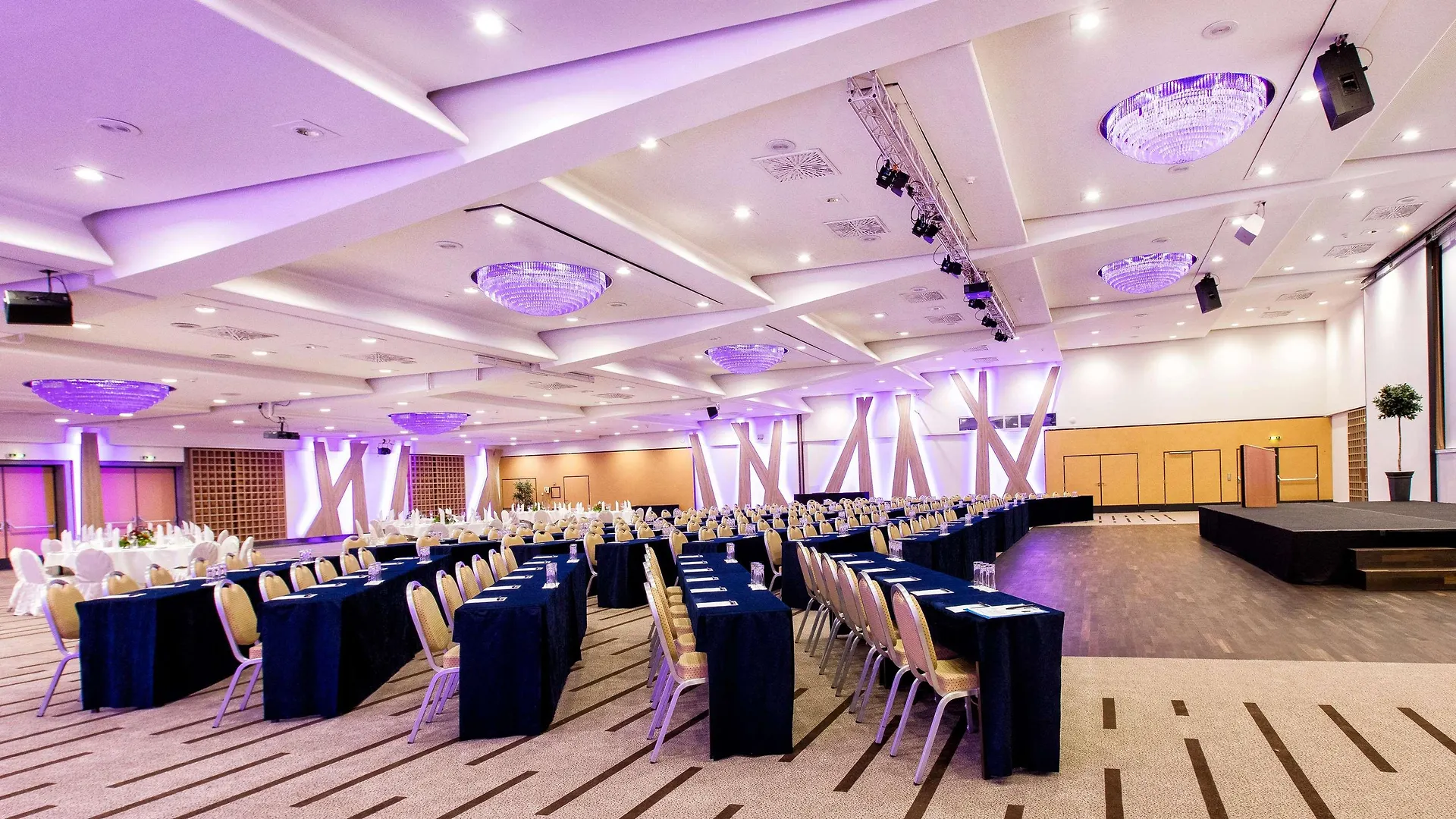 Hotel Wyndham Grand Salzburg Conference Centre 4*,